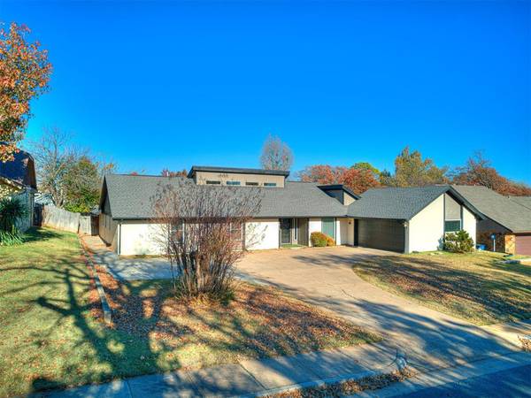 1913 Walking Sky Road, Edmond, OK 73013