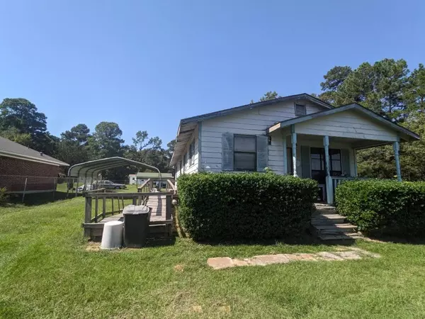 406 Jasmine Lane, Nash, TX 75569