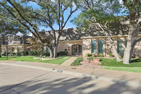 3027 Squireswood Drive, Carrollton, TX 75006