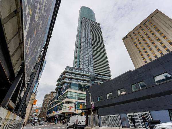 386 Yonge ST #4210, Toronto C01, ON M5B 0A5