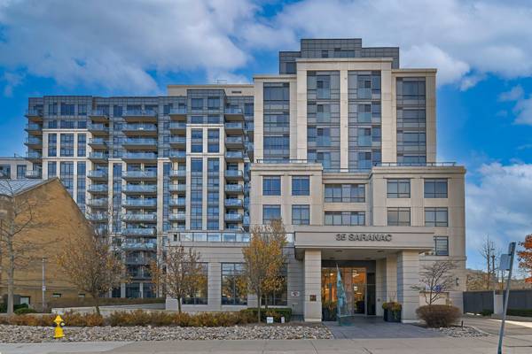 35 Saranac BLVD #427, Toronto C04, ON M6A 2G4