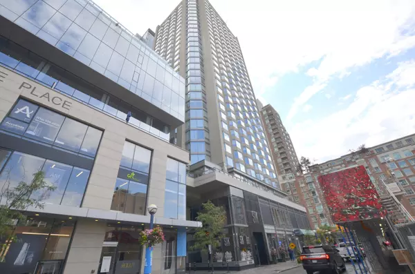 155 Yorkville AVE #713, Toronto C02, ON M5R 0B4