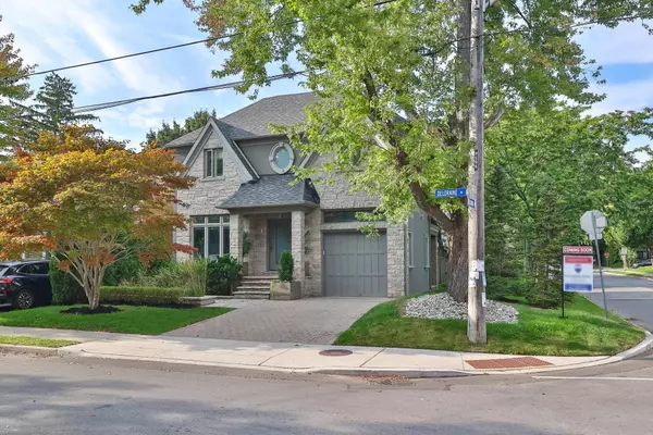 550 Deloraine AVE, Toronto C04, ON M5M 2C4