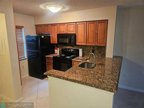 2236 N Cypress Bend Dr. #108  #108, Pompano Beach, FL 33069