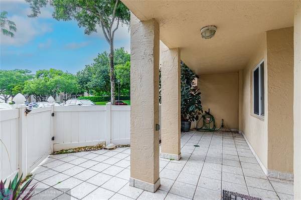 Fort Lauderdale, FL 33321,9599 Weldon Cir  #103