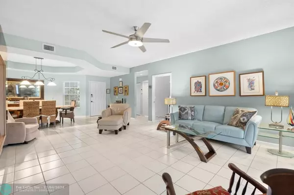 Boynton Beach, FL 33437,11650 Briarwood Cir  #2