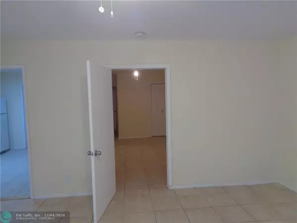 Fort Lauderdale, FL 33312,3800 SW 2nd Ct  #1