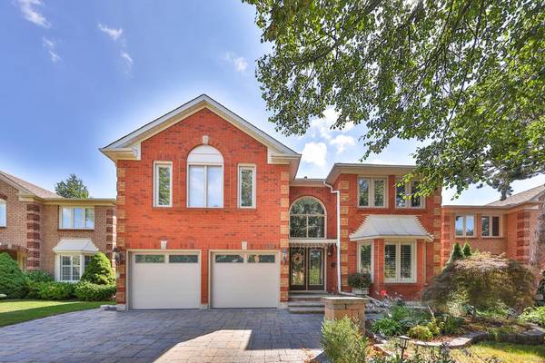 2108 Schoolmaster CIR, Oakville, ON L6M 3A2