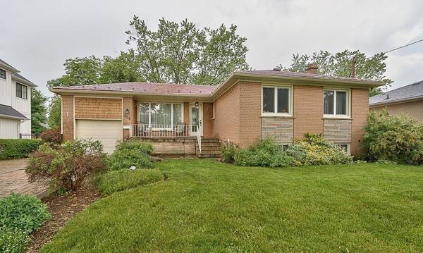 424 Saville CRES #Bsmt, Oakville, ON L6L 3T8