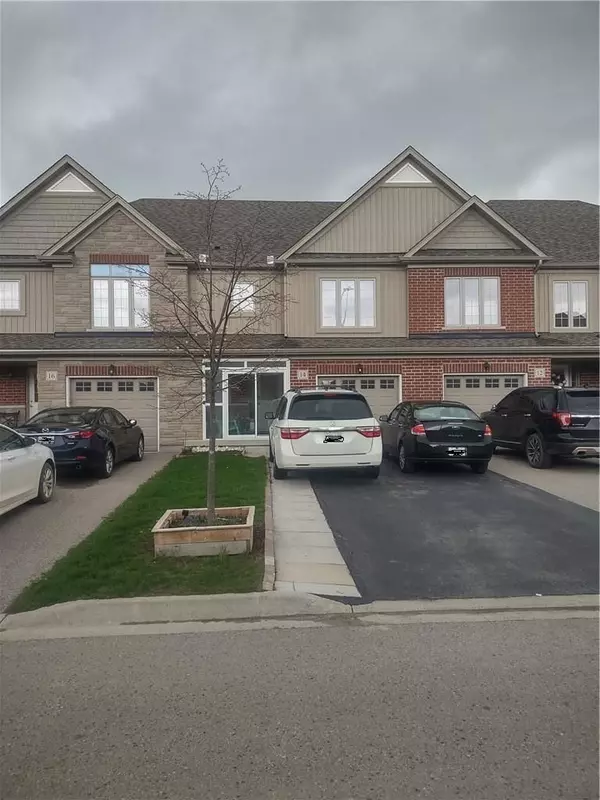 14 Freer DR, North Dumfries, ON N0B 1E0