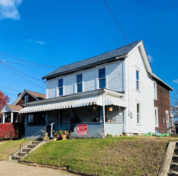 206 Tomlinson Avenue, Moundsville, WV 26041