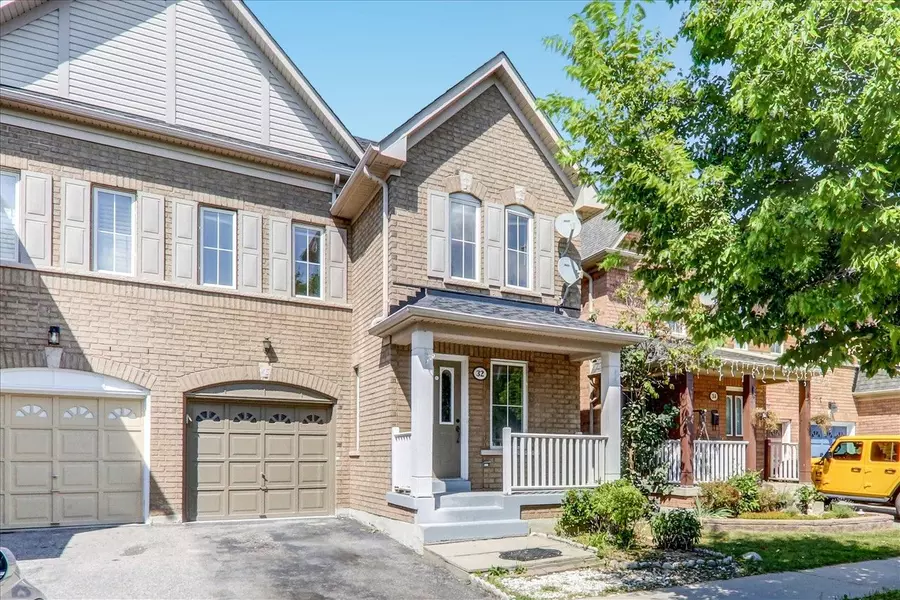 32 Tansley CRES, Ajax, ON L1Z 1Y3