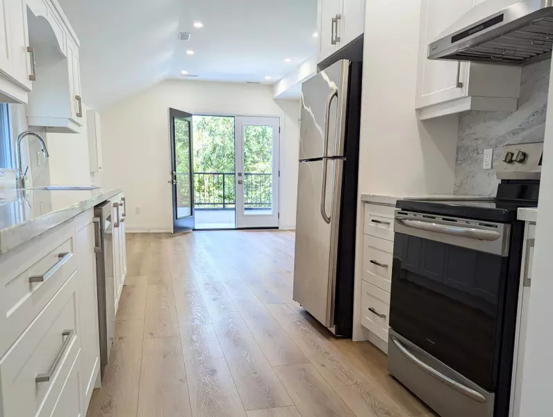 45 Astoria AVE #1, Toronto W04, ON M6N 2V6