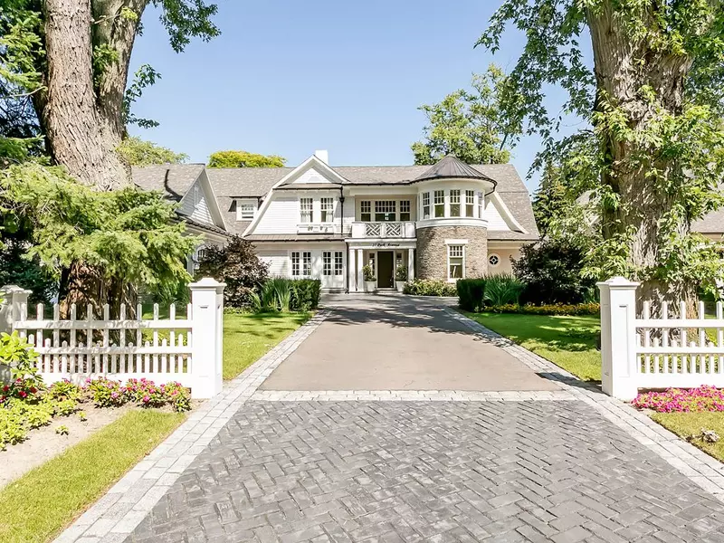 27 Park AVE, Oakville, ON L6J 3X9