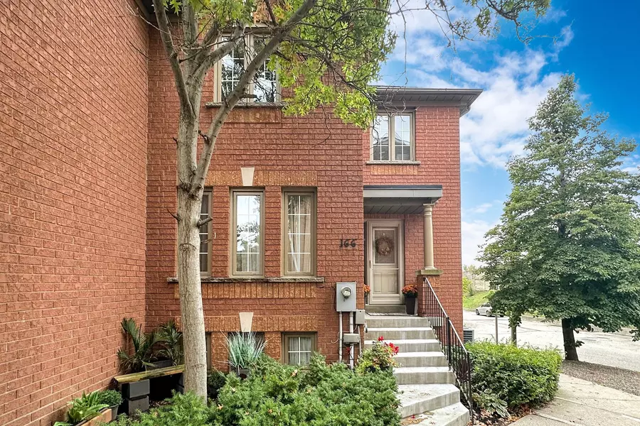 166 Rory RD, Toronto W04, ON M6L 3G4