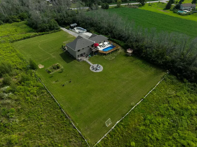 846 Burr RD, Prince Edward County, ON K0K 1A0