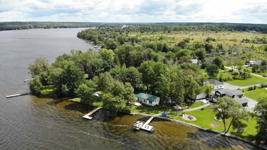 17 Meachin DR, Kawartha Lakes, ON K0M 1L0