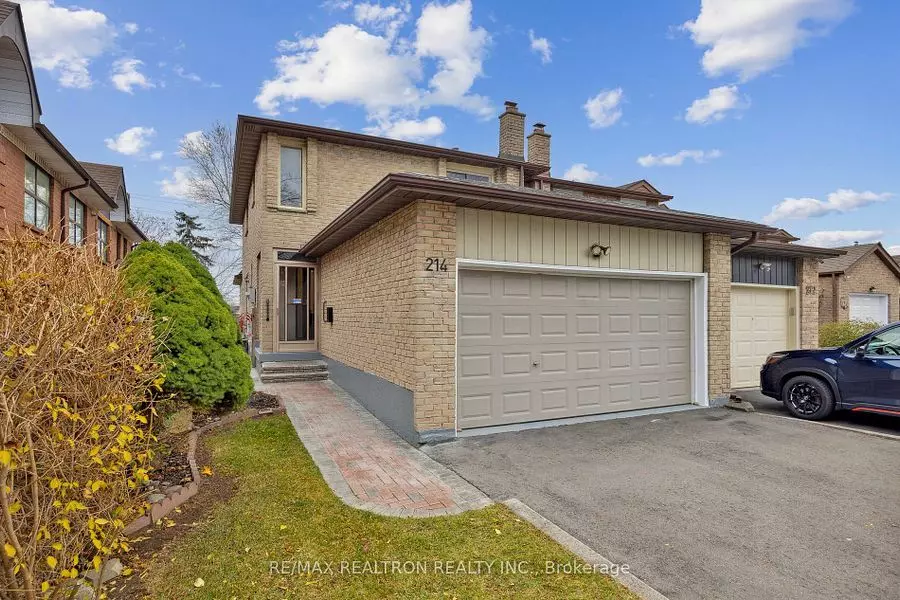 Vaughan, ON L4J 2W8,214 Borrows ST