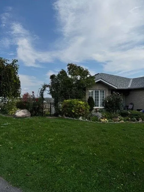 Peterborough, ON K9J 8P1,680 Trailview DR