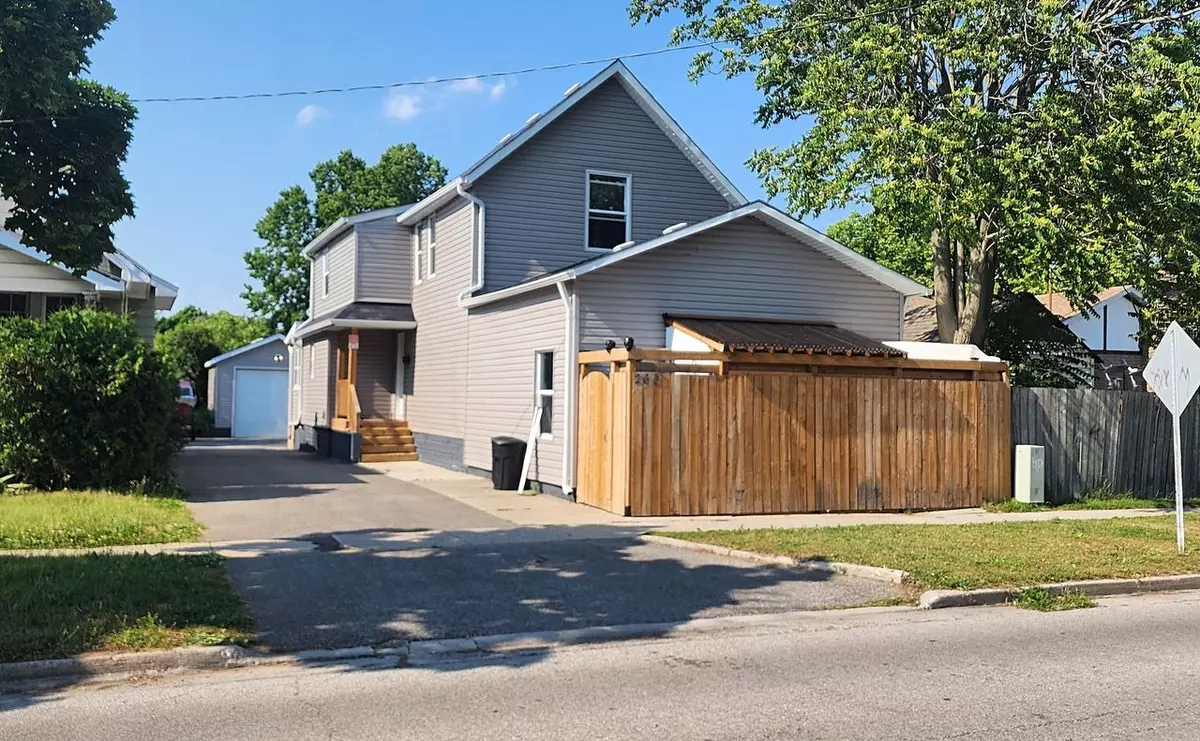 Sarnia, ON N7T 5C5,260 Maxwell ST