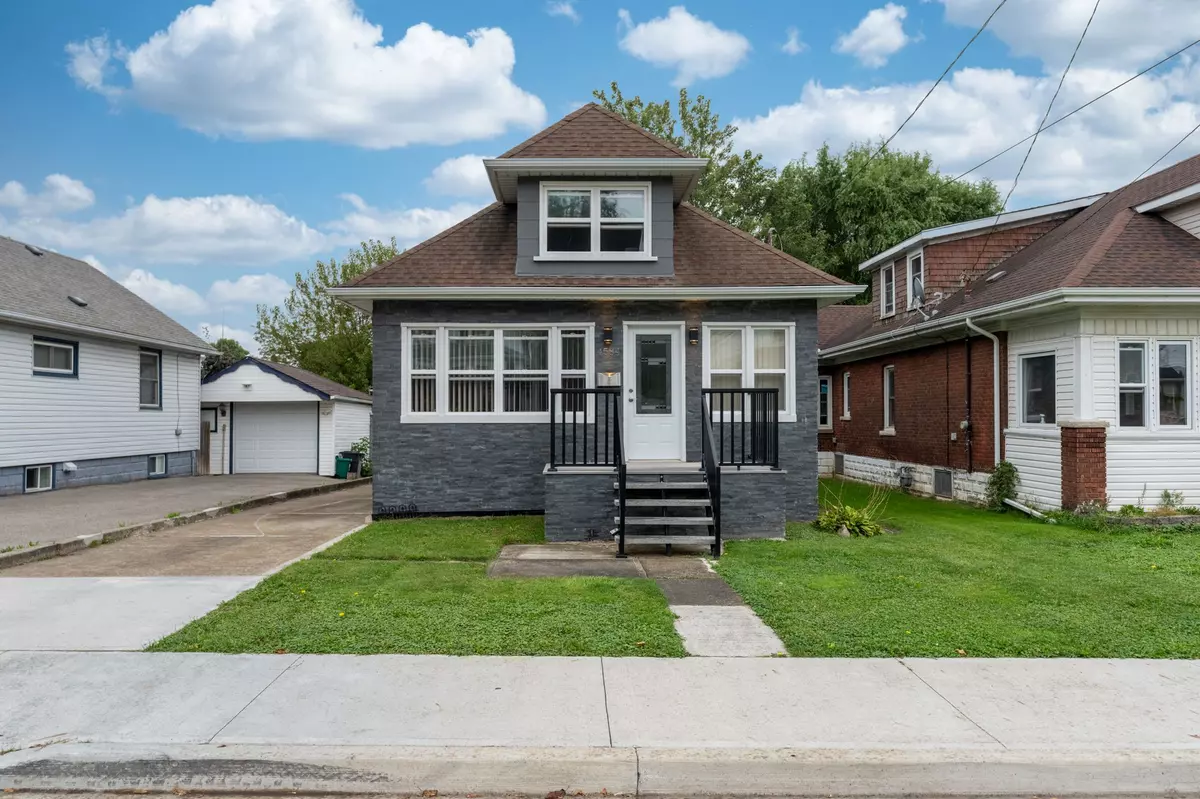 Niagara Falls, ON L2E 4T3,4584 Sixth AVE