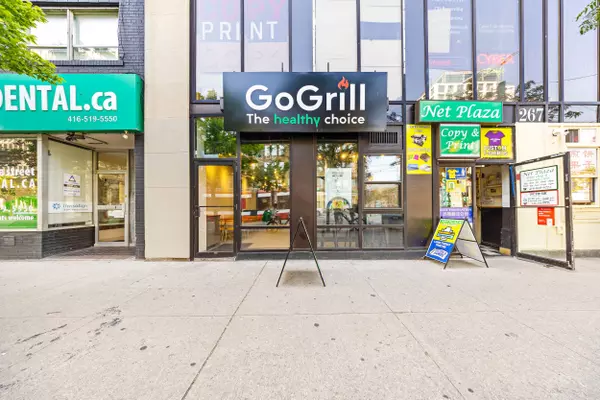 Toronto C01, ON M5T 1R6,267 College ST #A