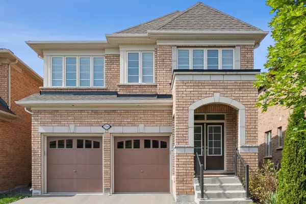 2544 Bandsman CRES, Oshawa, ON L1L 0M2