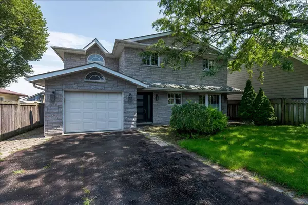 927 Barry AVE, Innisfil, ON L0L 1W0