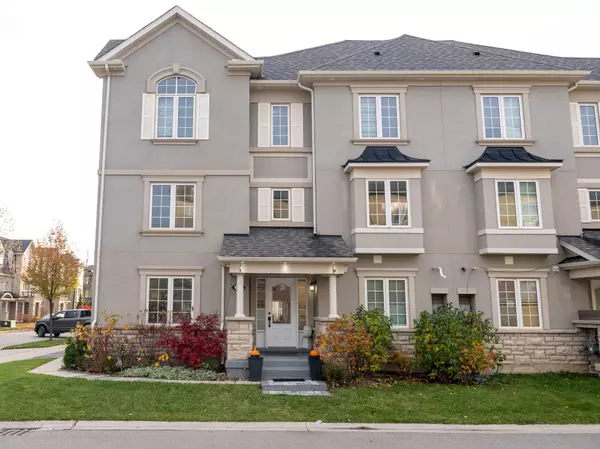 Oakville, ON L6M 0V6,275 Ellen Davidson DR