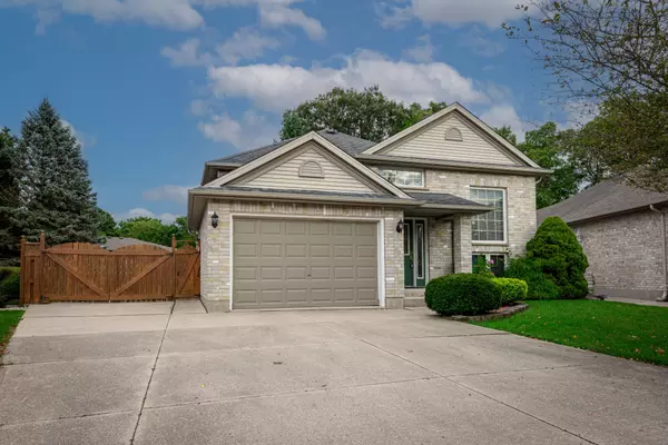 32 SYMPHONY CT, St. Thomas, ON N5P 4K1