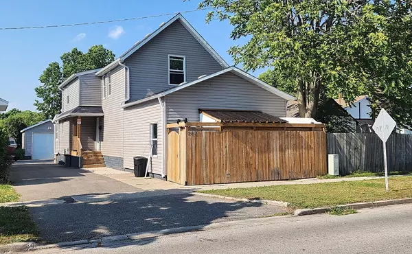 Sarnia, ON N7T 5C5,260 Maxwell ST