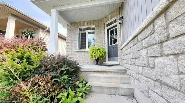 Loyalist, ON K7N 0B3,156 MCDONOUGH CRES