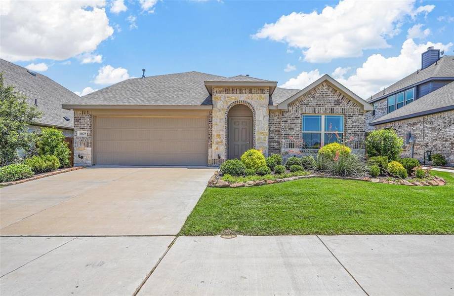 10629 Moss Cove Drive, Fort Worth, TX 76036