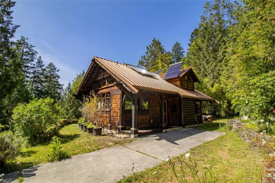 1208 Otter Bay Rd, Pender Island, BC V0N 2M1