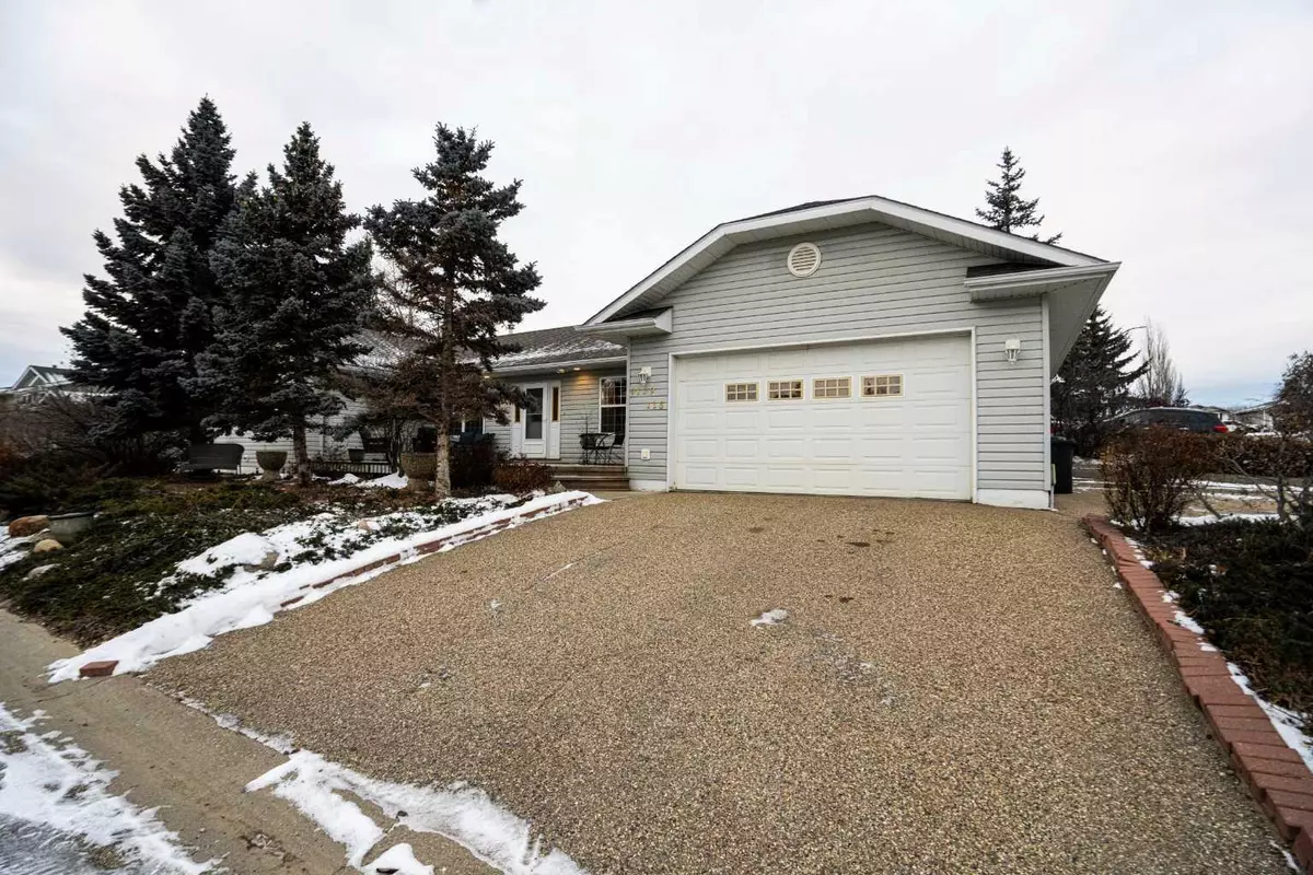 Peace River, AB T8S 1X4,9129 135 Ave