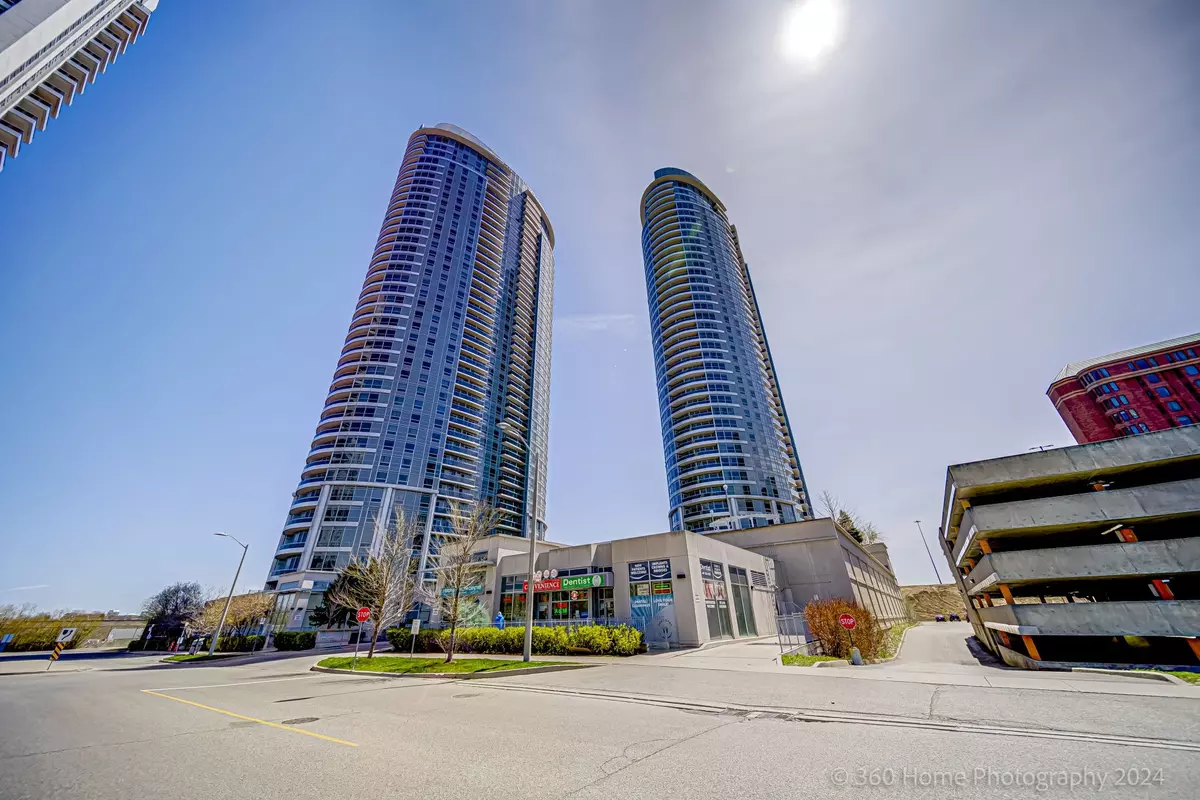 Toronto E07, ON M1S 0G4,135 Village Green SQ #2015