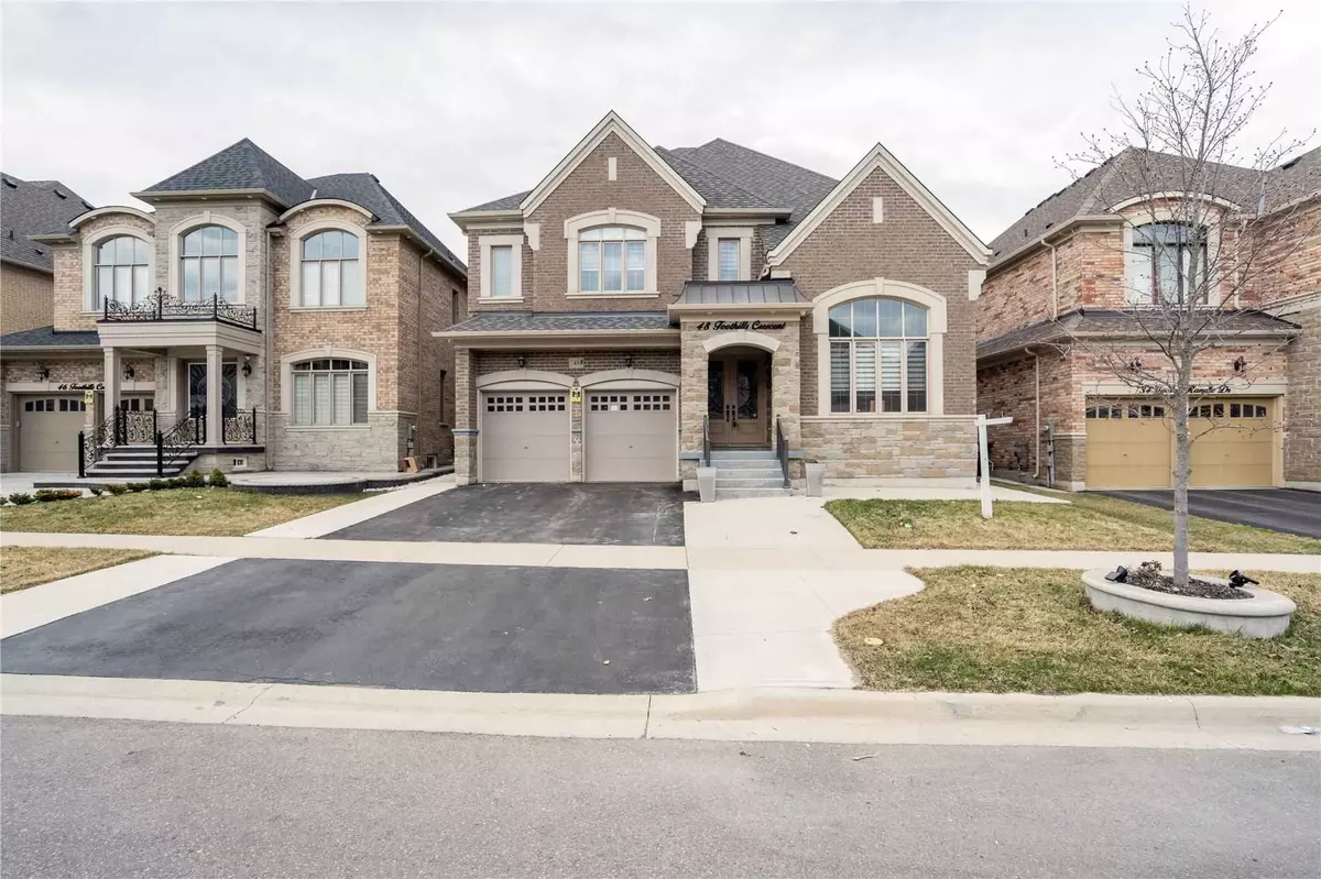 Brampton, ON L6P 4G9,48 Foothills CRES