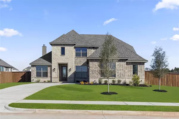 821 Anthem Lane, Forney, TX 75126