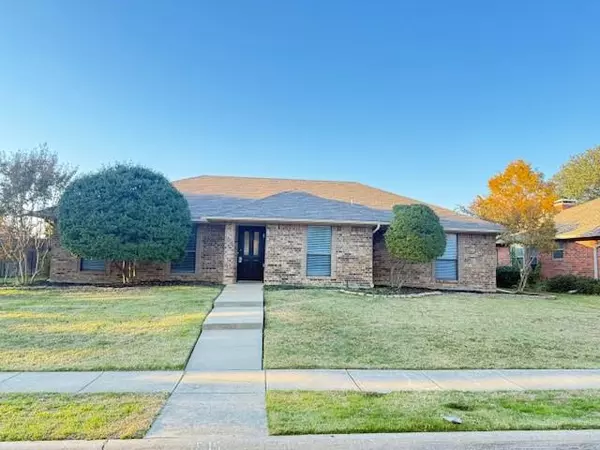 1605 Steenson Drive, Carrollton, TX 75007