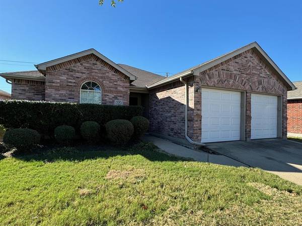 1128 Goldeneye, Aubrey, TX 76227