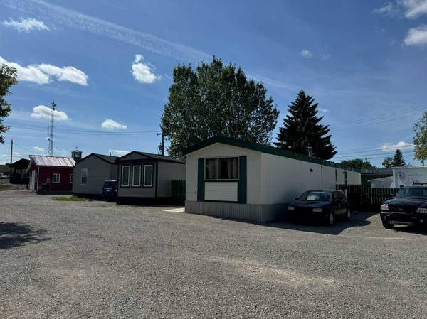 1048 Elk AVE, Pincher Creek, AB T0K 1W0