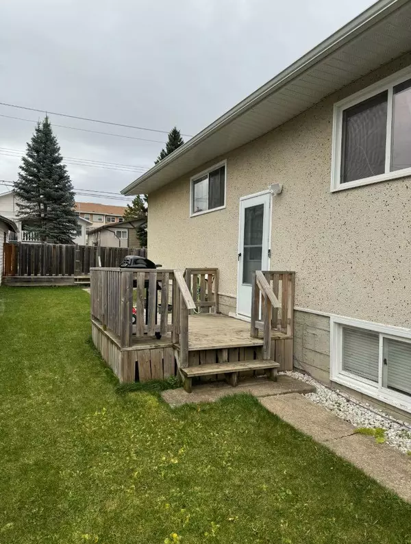 Rocky Mountain House, AB T4t1E3,5117 52 Street