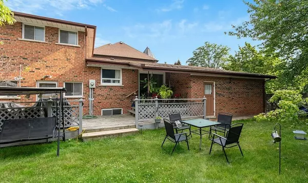 York, ON L4C 6W3,46 Sunnywood CRES