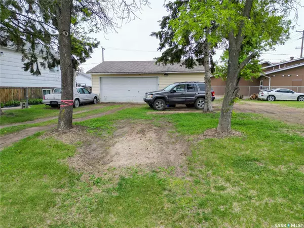 Prince Albert, SK S6V 0N7,602 6th AVENUE E