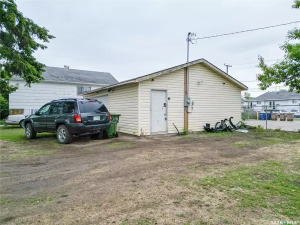 Prince Albert, SK S6V 0N7,602 6th AVENUE E