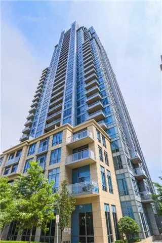 15 Viking LN #2305, Toronto W08, ON M9B 0A4