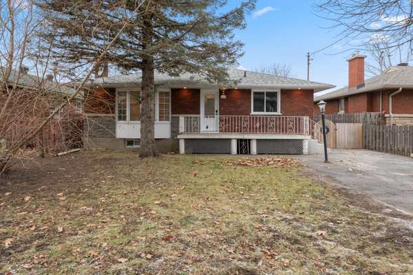 1515 Lepage AVE, Carlington - Central Park, ON K1Z 8E1