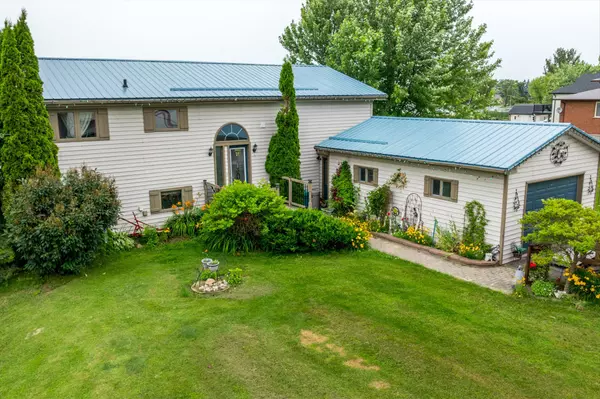 Kawartha Lakes, ON K0M 2C0,16 Helen CRES