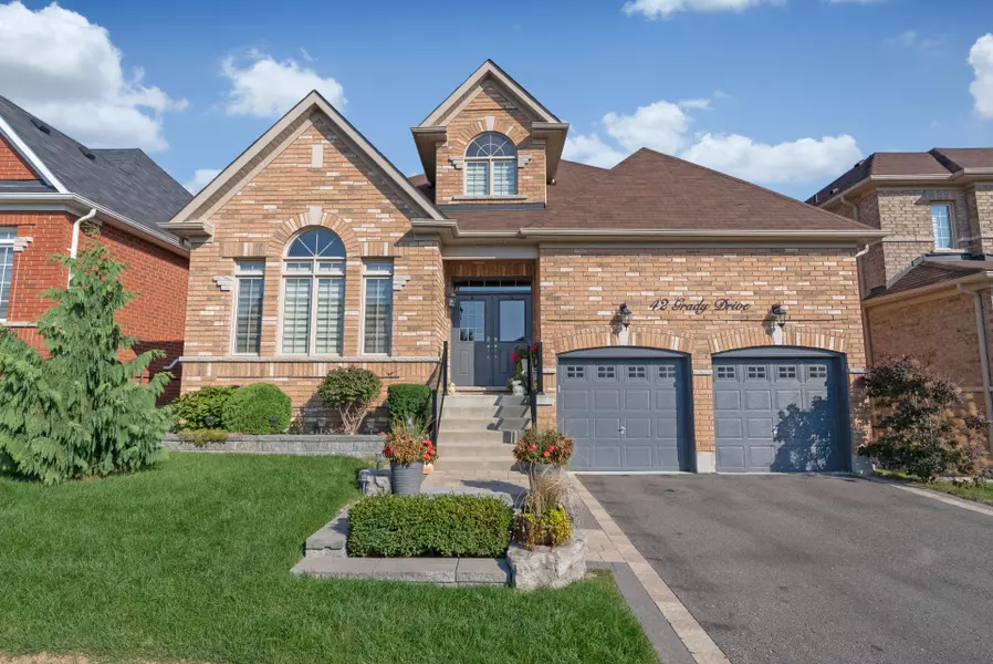 42 Grady DR, Clarington, ON L1B 1G9