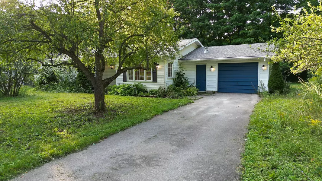 24 Parkside AVE, South Bruce Peninsula, ON N0H 2T0